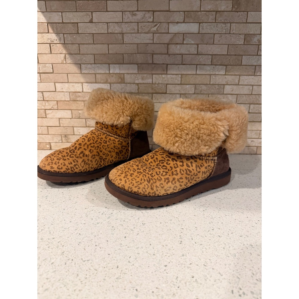 UGG Women's Leopard Print Leather Sheepskin Button Side Boots Size 7